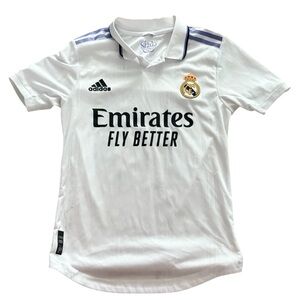 Adidas White Youth  Real Madrid Modrić Home Jersey
2022-2023 Season